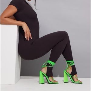 PLT Neon Green Toe Loop Block Triangle Heel Sandal US 8 | UK 6